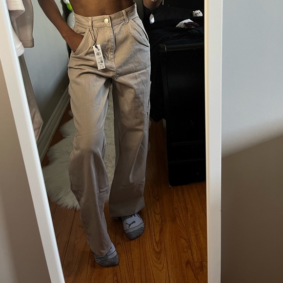 Beige high waisted cargo pants - Picture 2 of 4